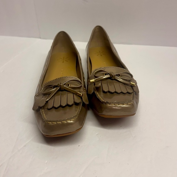 Isaac Mizrahi Live Bailey gold tassel loafers Size 10M - Picture 1 of 12